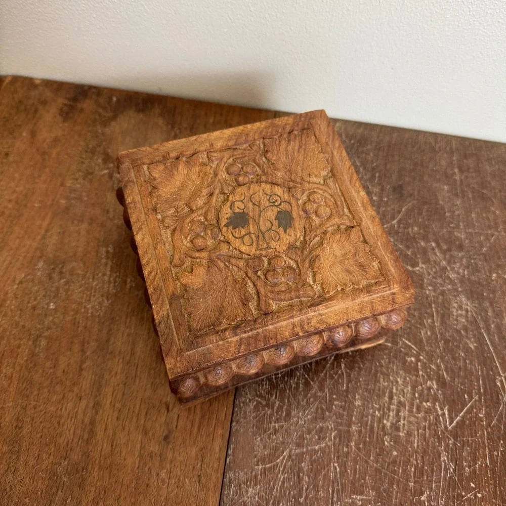 Vintage‎ Solid Wood Carved Jewelry Trinket Box Made in India